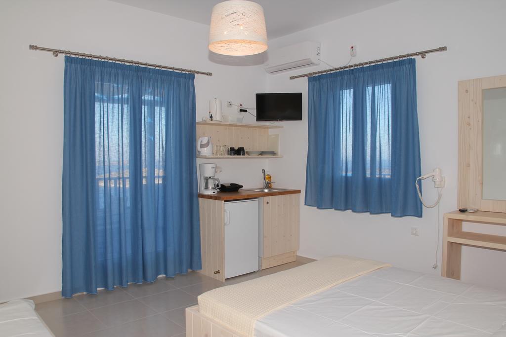 Meltemi Retreat Hotel Irakleia  Luaran gambar