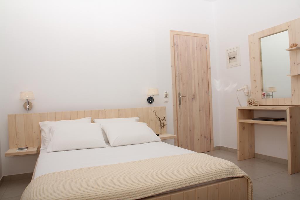 Meltemi Retreat Hotel Irakleia  Luaran gambar