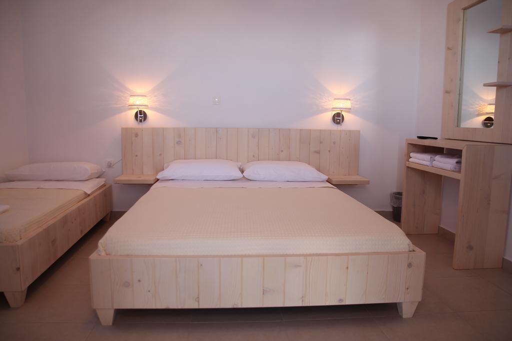 Meltemi Retreat Hotel Irakleia  Luaran gambar